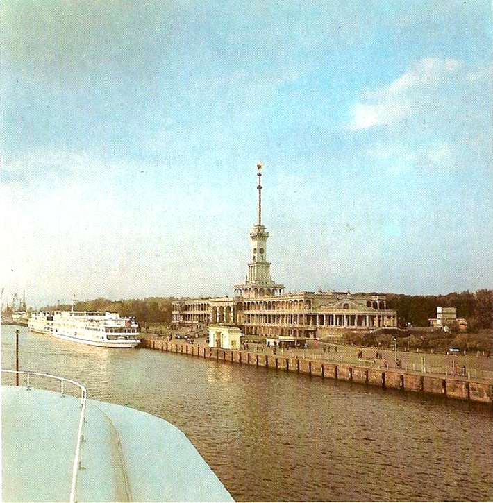 ������ 1985 ���.